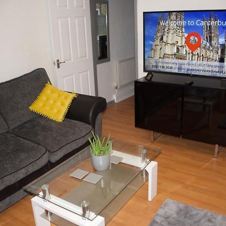 Budget Canterbury Apartment Екстериор снимка