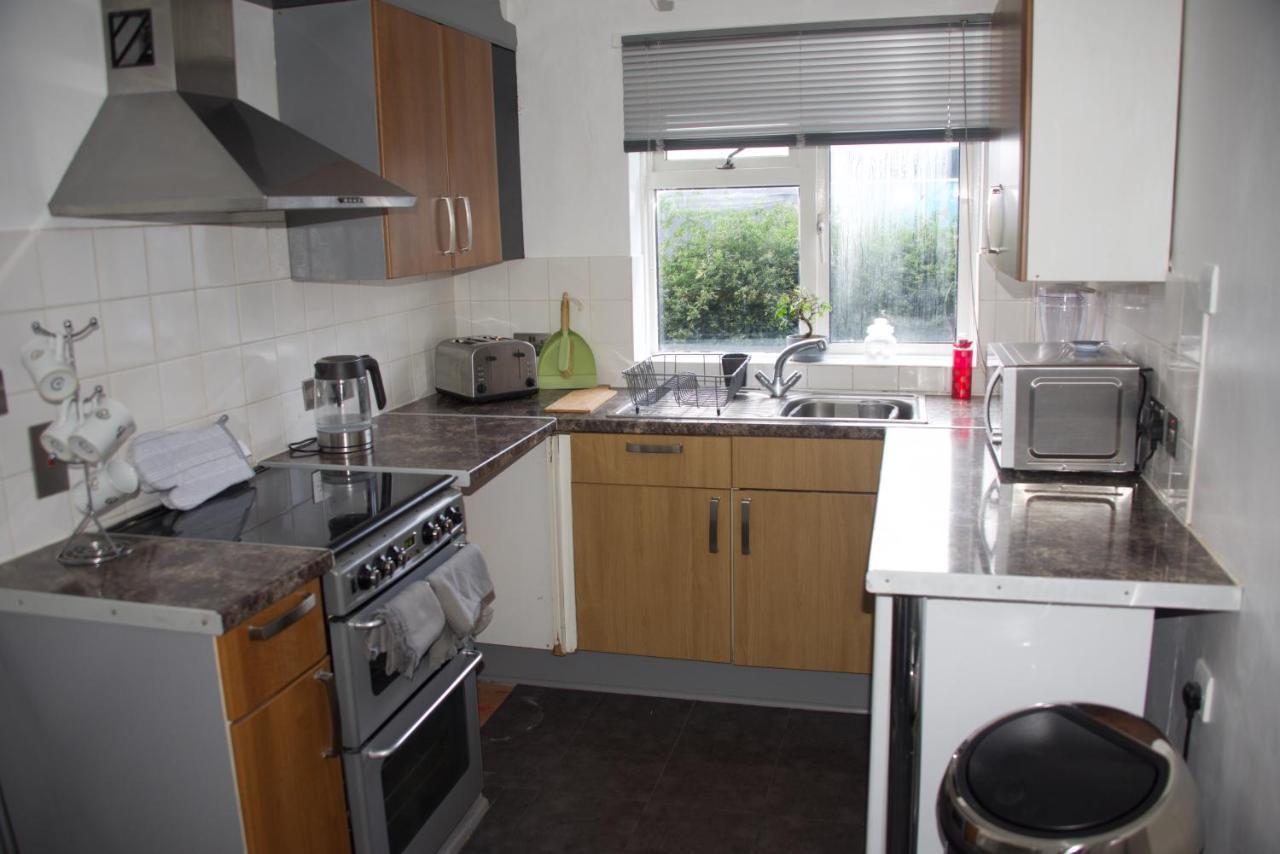 Budget Canterbury Apartment Екстериор снимка